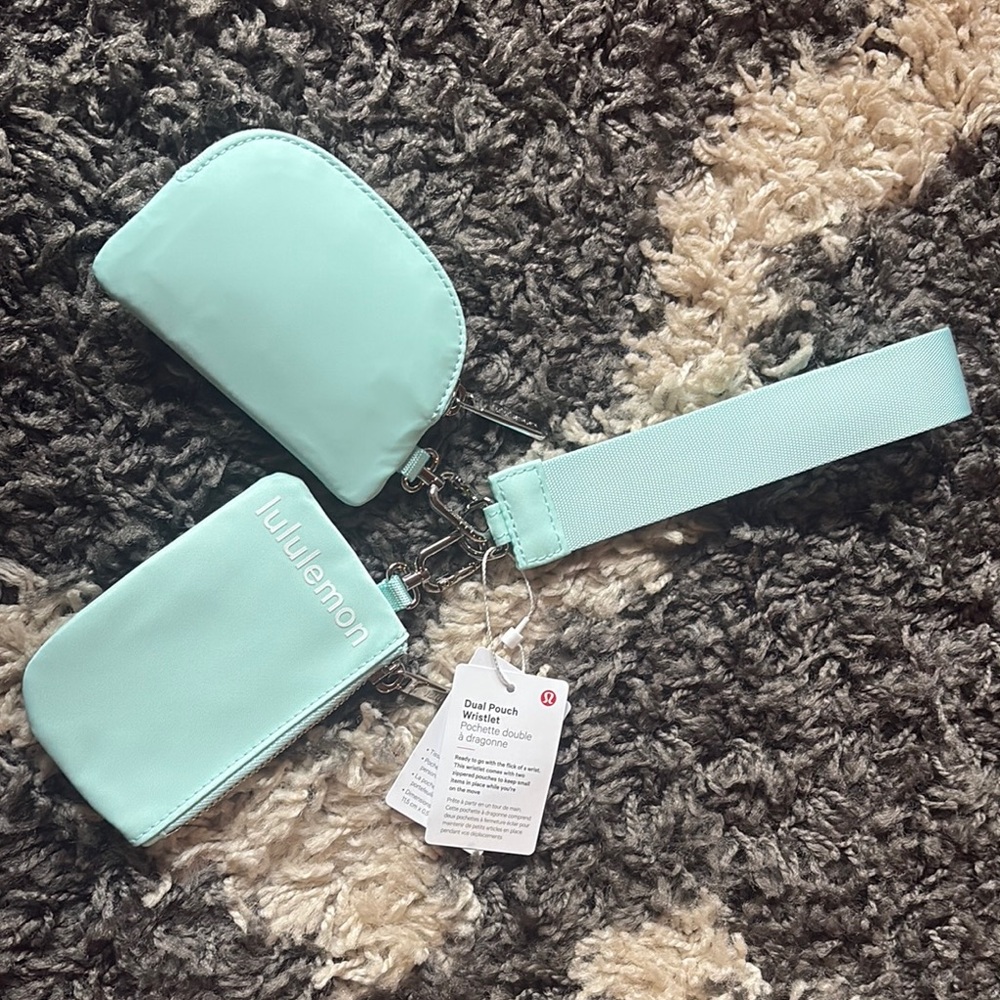 lululemon athletica Mint Key & Card Holder Set